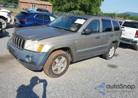 2005 Jeep Grand Cherokee Laredo z USA, uszkodzony, nr VIN 1J8HR48N65C625775